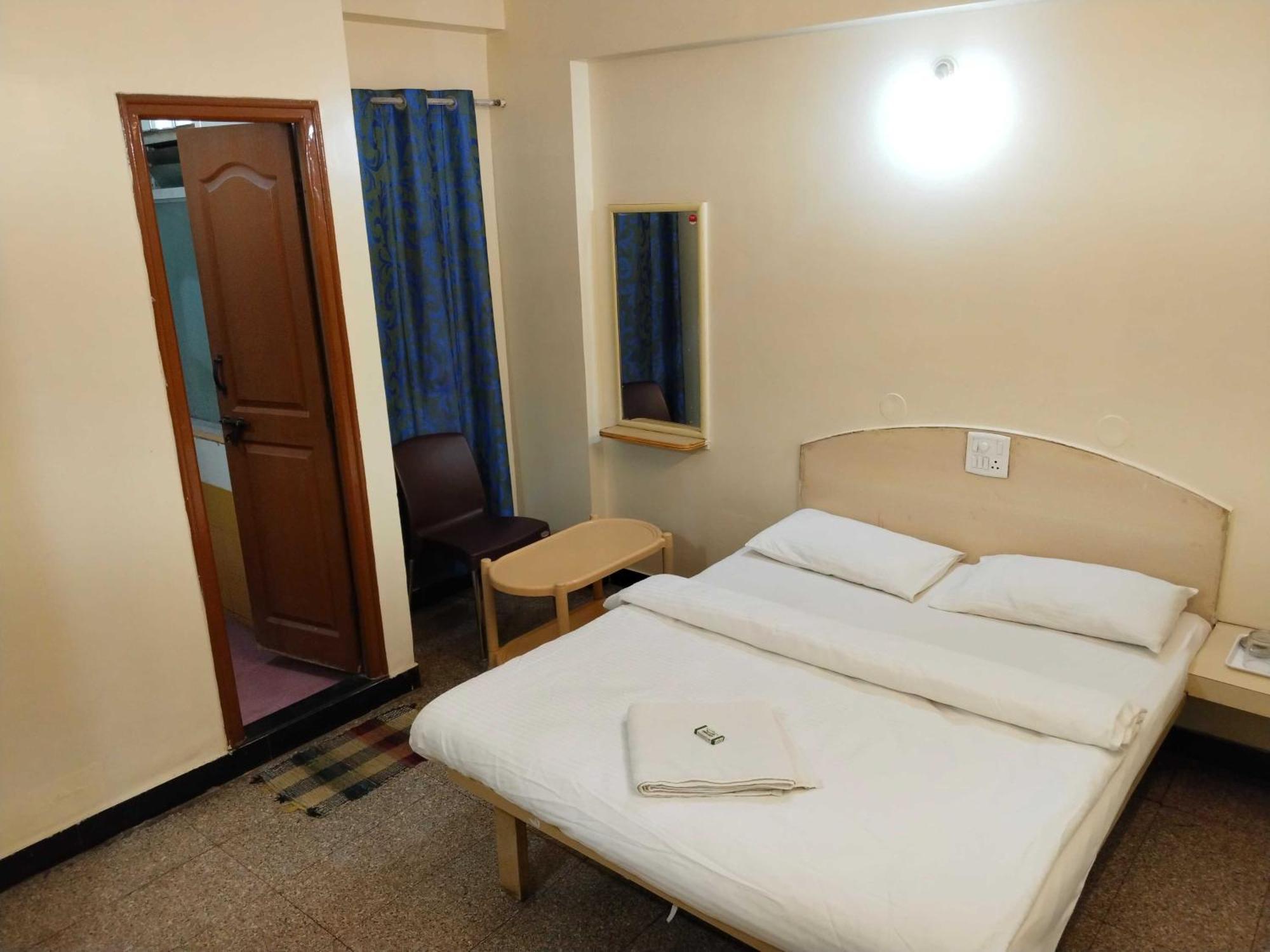 Hotel O Sri Vijaya Palace Lodging Bangalore Exterior photo